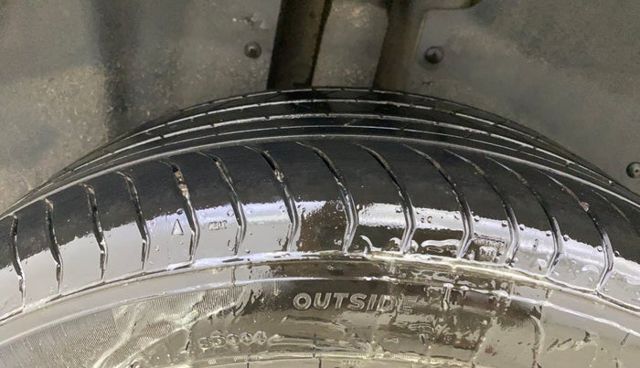 2024 MG HECTOR SAVVY PRO 1.5 TURBO CVT PETROL, Petrol, Automatic, 9,214 km, Right Rear Tyre Tread