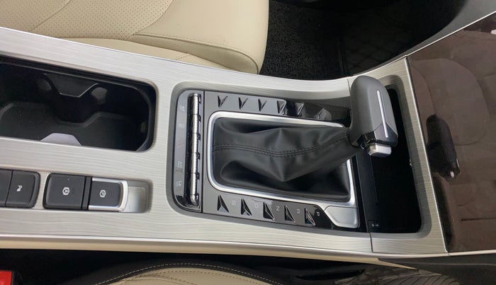 2024 MG HECTOR SAVVY PRO 1.5 TURBO CVT PETROL, Petrol, Automatic, 9,214 km, Gear Lever