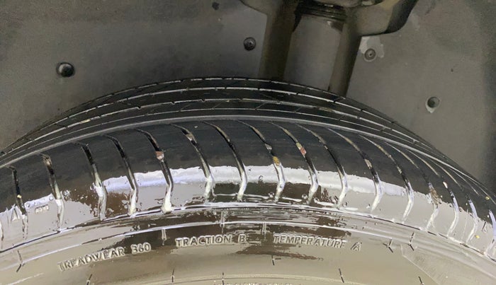 2024 MG HECTOR SAVVY PRO 1.5 TURBO CVT PETROL, Petrol, Automatic, 9,214 km, Left Rear Tyre Tread