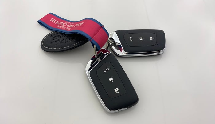 2024 MG HECTOR SAVVY PRO 1.5 TURBO CVT PETROL, Petrol, Automatic, 9,214 km, Key Close Up