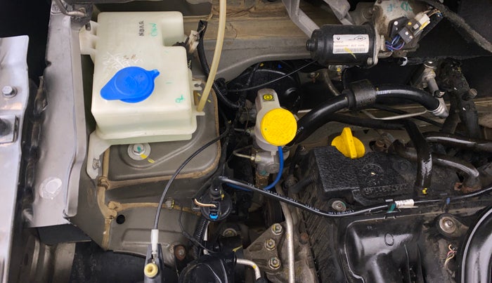 2018 Renault Kwid RXT 1.0 (O), Petrol, Manual, 23,684 km, Engine View - Right