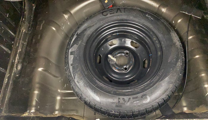 2018 Renault Kwid RXT 1.0 (O), Petrol, Manual, 23,684 km, Spare Tyre