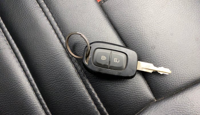 2018 Renault Kwid RXT 1.0 (O), Petrol, Manual, 23,684 km, Key Close Up