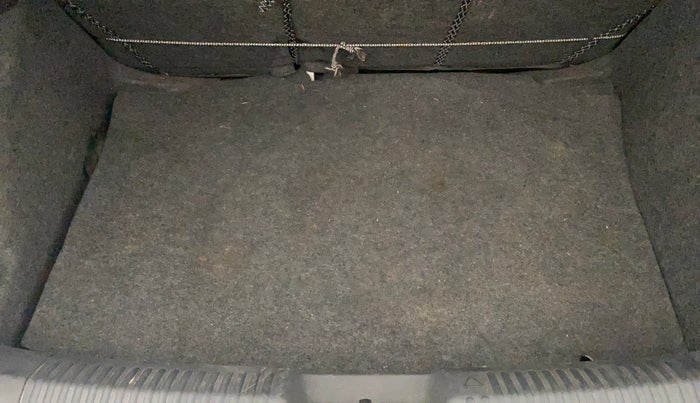 2013 Volkswagen Polo HIGHLINE DIESEL, Diesel, Manual, 88,482 km, Boot Inside