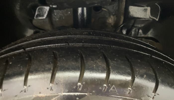 2019 Tata Tiago XT PETROL, Petrol, Manual, 1,03,955 km, Right Front Tyre Tread