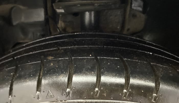 2019 Tata Tiago XT PETROL, Petrol, Manual, 1,03,955 km, Left Front Tyre Tread