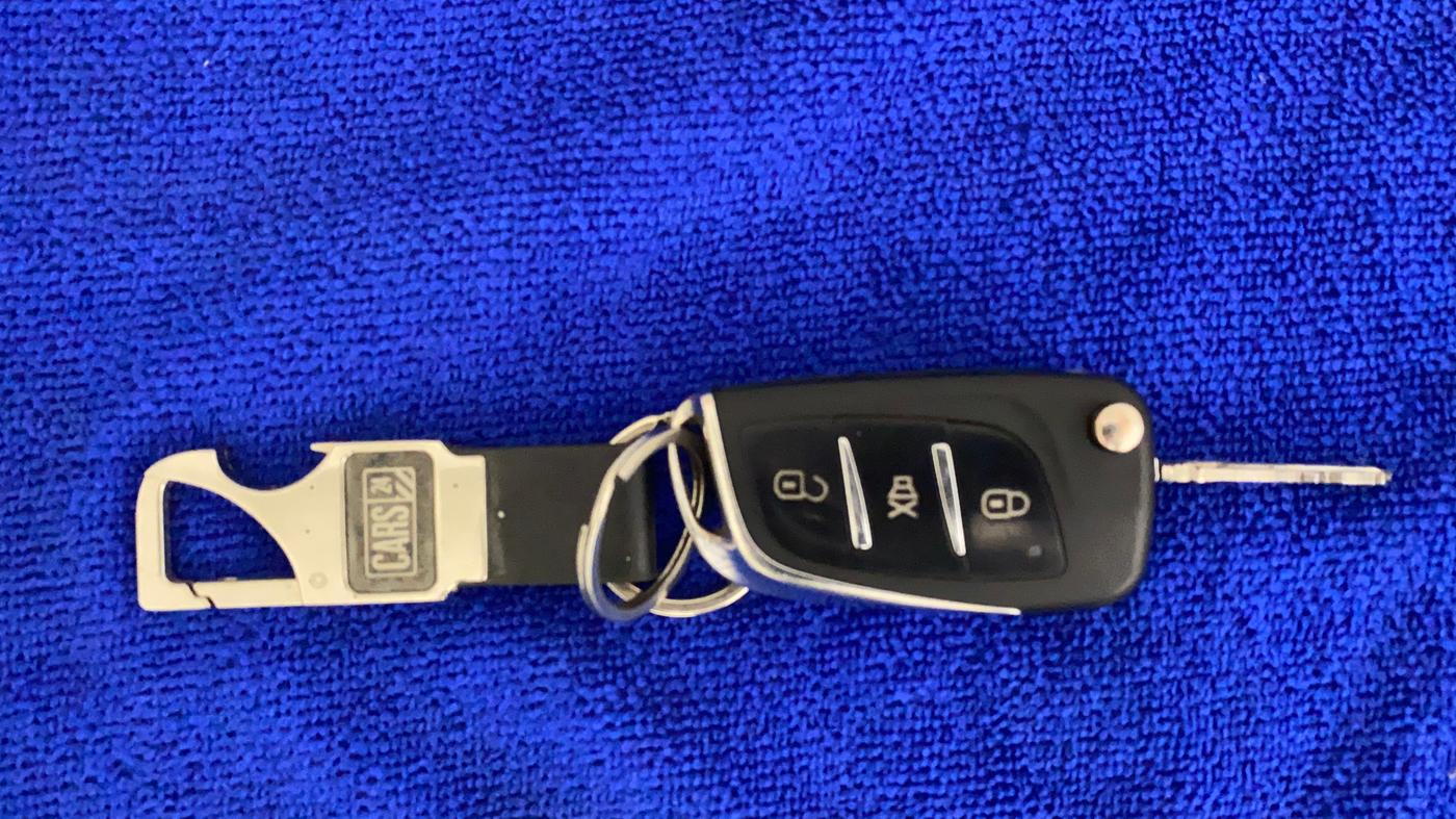 2023 Nissan MAGNITE XE, Petrol, Manual, 9,324 km, Key Close Up