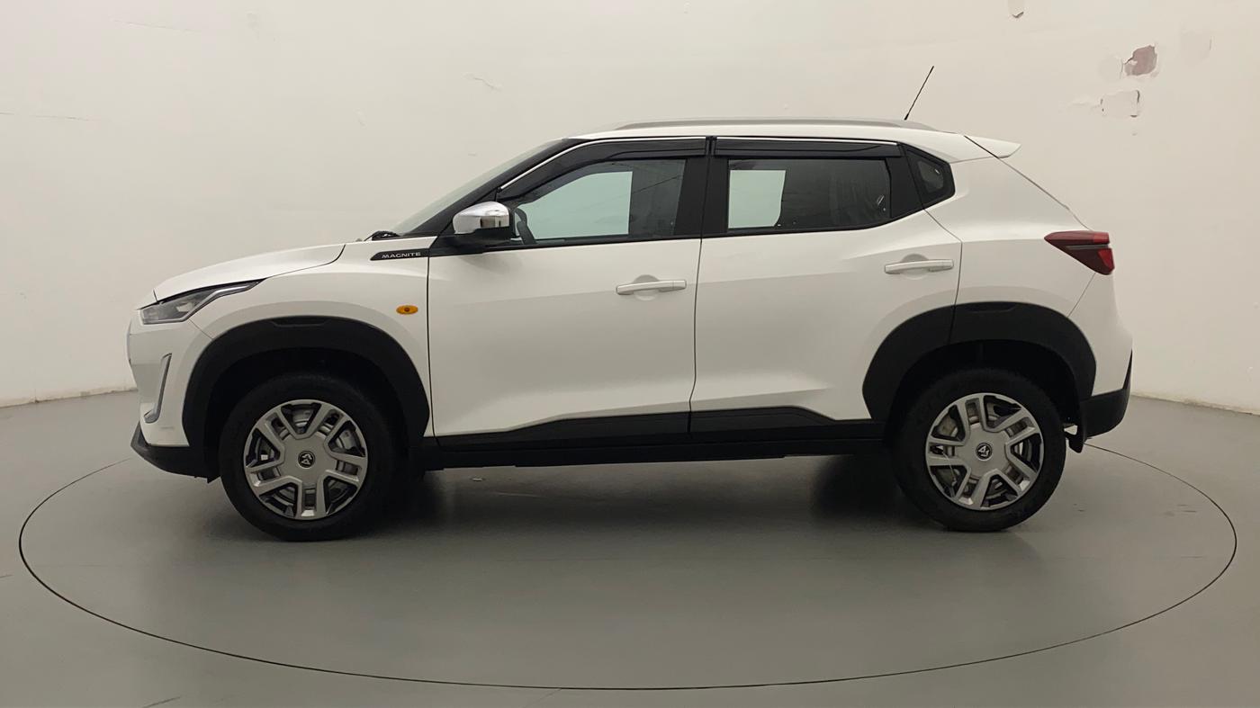 2023 Nissan MAGNITE XE, Petrol, Manual, 9,324 km, Left Side