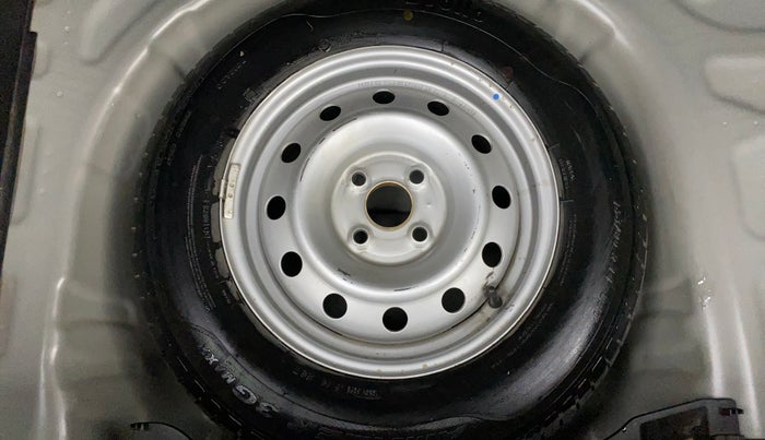 2019 Maruti Swift LXI, Petrol, Manual, 23,750 km, Spare Tyre