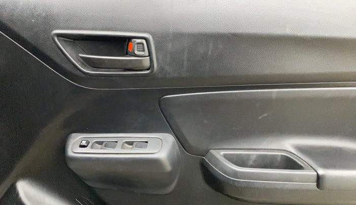 2019 Maruti Swift LXI, Petrol, Manual, 23,750 km, Driver Side Door Panels Control