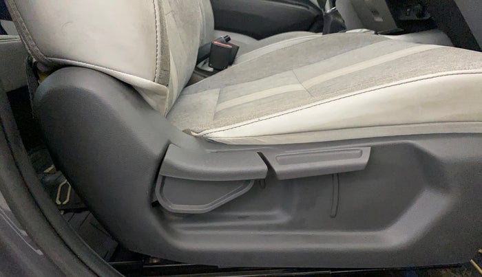 2021 Hyundai GRAND I10 NIOS SPORTZ AMT 1.2 KAPPA VTVT, Petrol, Automatic, 24,905 km, Driver Side Adjustment Panel