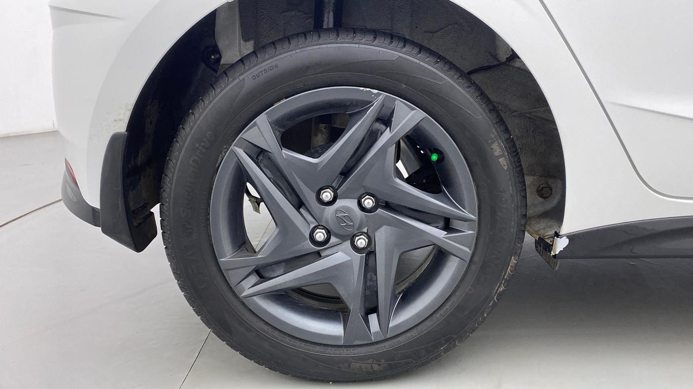 2021 Hyundai NEW I20 SPORTZ 1.2 MT, Petrol, Manual, 12,608 km, Right Rear Wheel