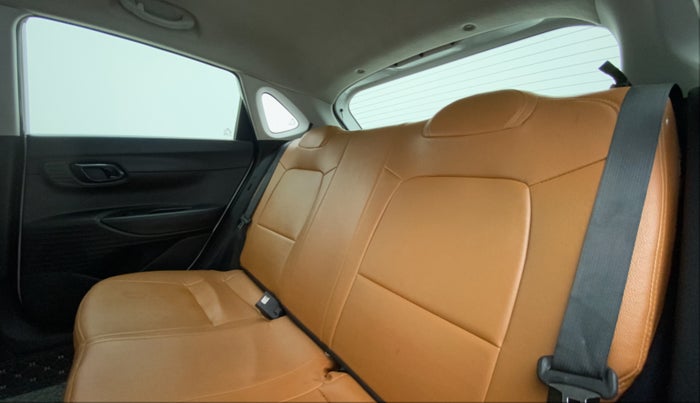 2021 Hyundai NEW I20 SPORTZ 1.2 MT, Petrol, Manual, 12,608 km, Right Side Rear Door Cabin