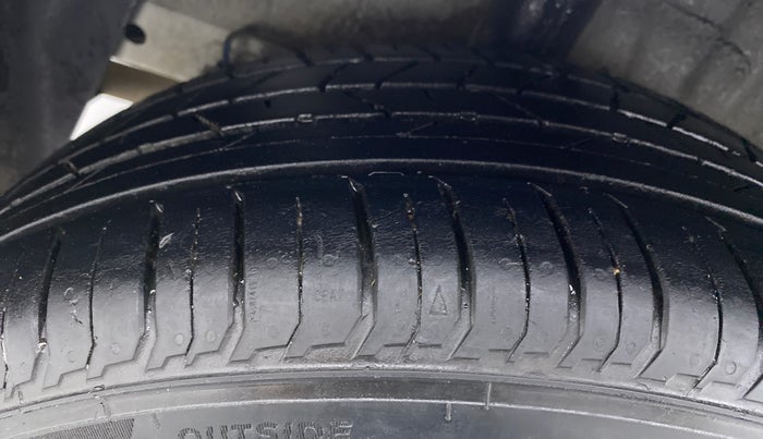 2021 Hyundai NEW I20 SPORTZ 1.2 MT, Petrol, Manual, 12,608 km, Right Rear Tyre Tread