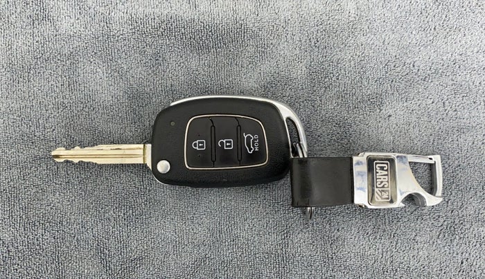 2018 Hyundai Elite i20 SPORTZ 1.2, Petrol, Manual, 42,122 km, Key Close Up