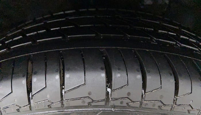 2019 Hyundai Verna 1.6 SX VTVT AT (O), Petrol, Automatic, 25,263 km, Right Front Tyre Tread