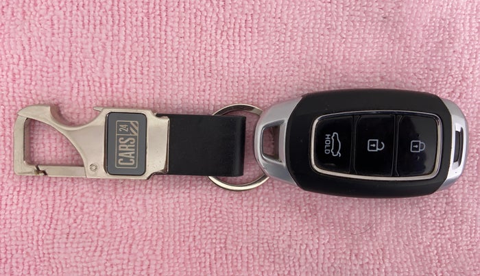 2019 Hyundai Verna 1.6 SX VTVT AT (O), Petrol, Automatic, 25,263 km, Key Close Up