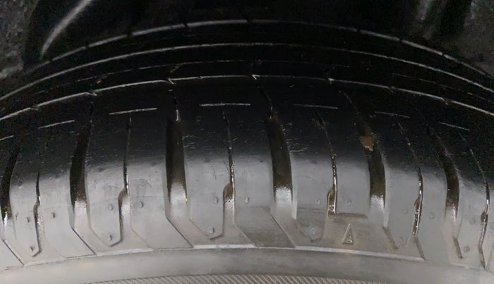 2019 Hyundai Verna 1.6 SX VTVT AT (O), Petrol, Automatic, 25,263 km, Left Rear Tyre Tread