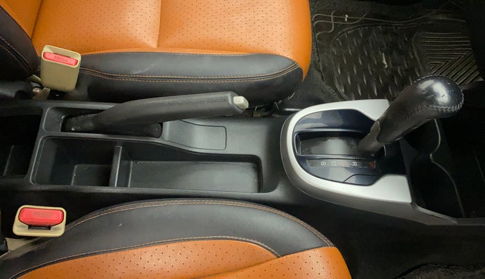 2015 Honda Jazz 1.2L I-VTEC V AT, Petrol, Automatic, 75,111 km, Gear Lever