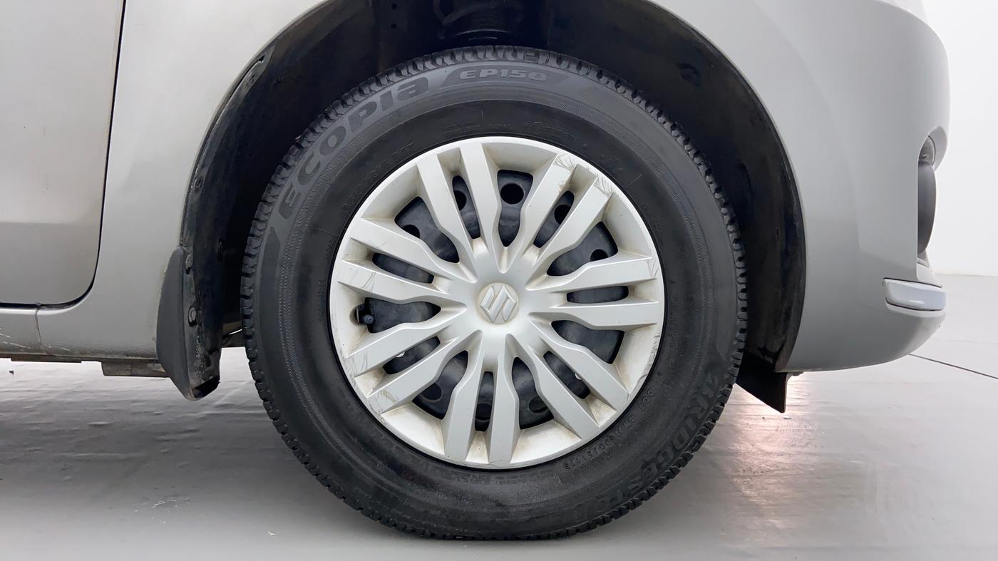 2018 Maruti Dzire VXI, Petrol, Manual, 10,225 km, Right Front Tyre