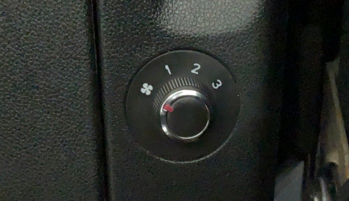 2021 Renault TRIBER RXZ AMT, Petrol, Automatic, 11,208 km, Rear AC Temperature Control