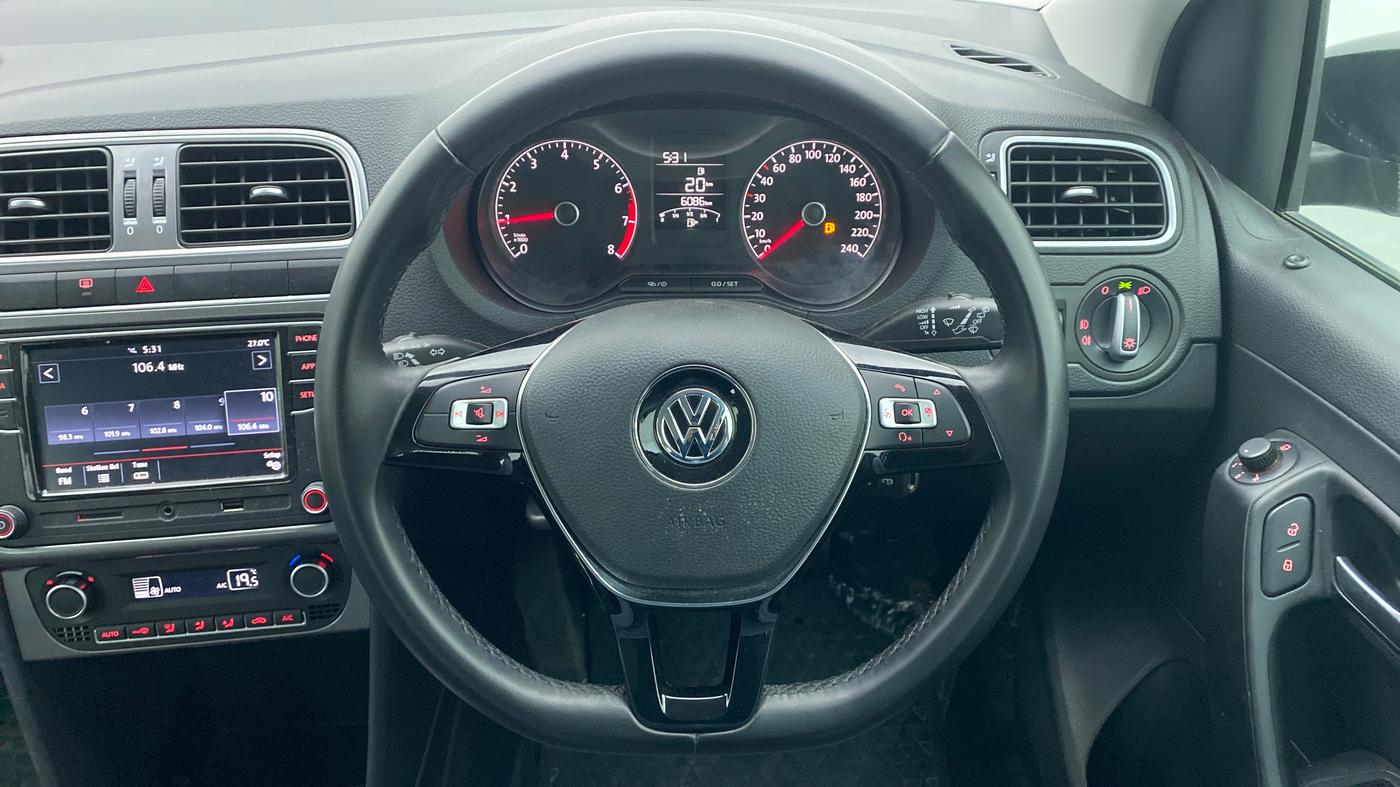2020 Volkswagen Polo HIGHLINE PLUS 1.0 TSI MT, Petrol, Manual, 6,086 km, Steering Wheel Close Up