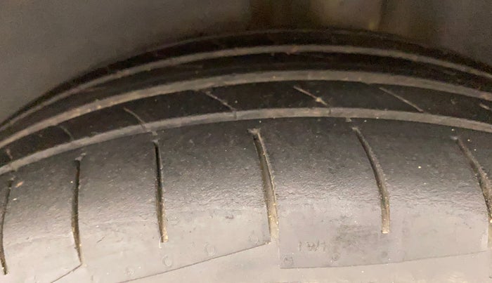 2016 Volkswagen Polo GT TSI AT, Petrol, Automatic, 97,773 km, Left Rear Tyre Tread