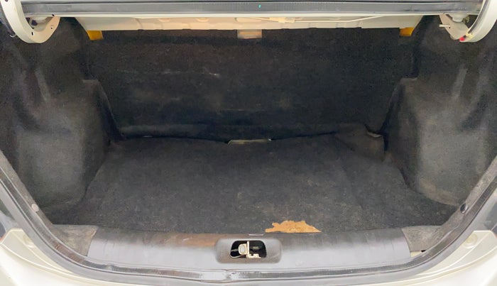 2013 Maruti Swift Dzire VXI, Petrol, Manual, 59,301 km, Boot Inside
