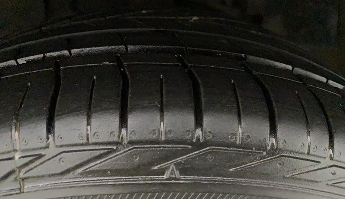 2021 Tata NEXON XZA PLUS (O) DIESEL, Diesel, Automatic, 22,630 km, Left Rear Tyre Tread