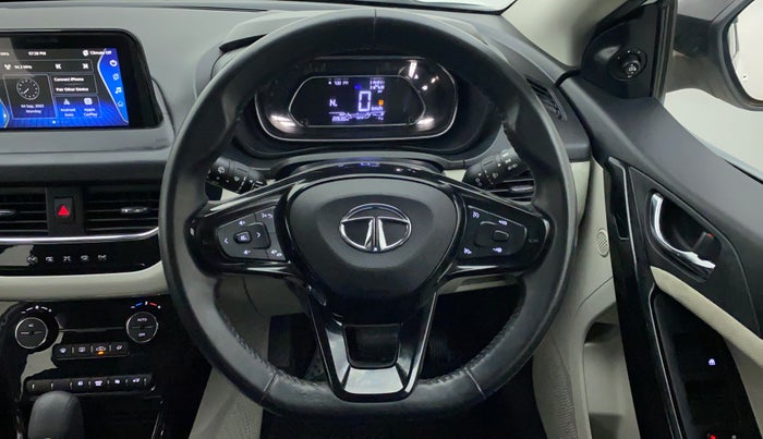2021 Tata NEXON XZA PLUS (O) DIESEL, Diesel, Automatic, 22,630 km, Steering Wheel Close Up