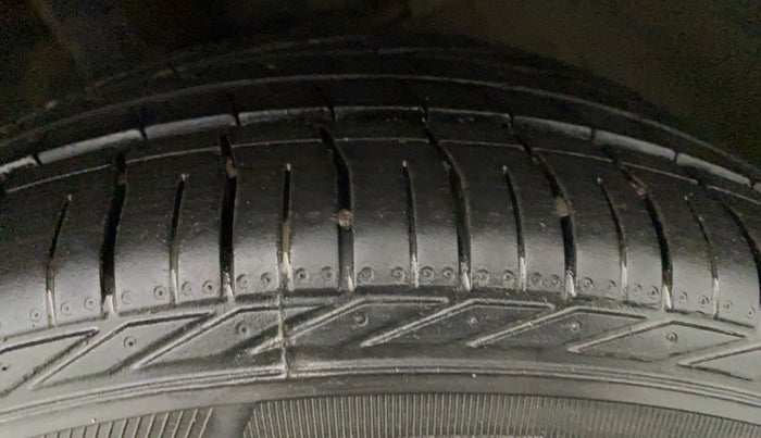 2021 Tata NEXON XZA PLUS (O) DIESEL, Diesel, Automatic, 22,630 km, Left Front Tyre Tread