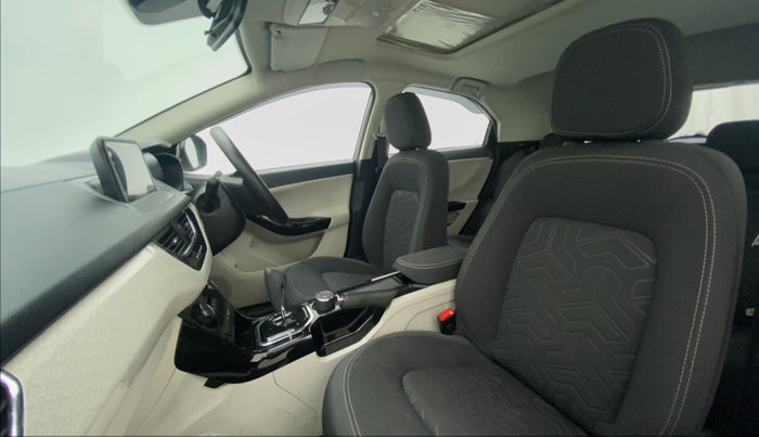 2021 Tata NEXON XZA PLUS (O) DIESEL, Diesel, Automatic, 22,630 km, Right Side Front Door Cabin