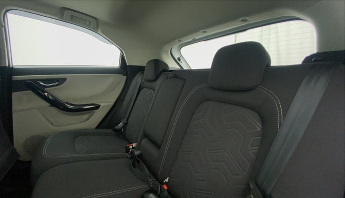 2021 Tata NEXON XZA PLUS (O) DIESEL, Diesel, Automatic, 22,630 km, Right Side Rear Door Cabin
