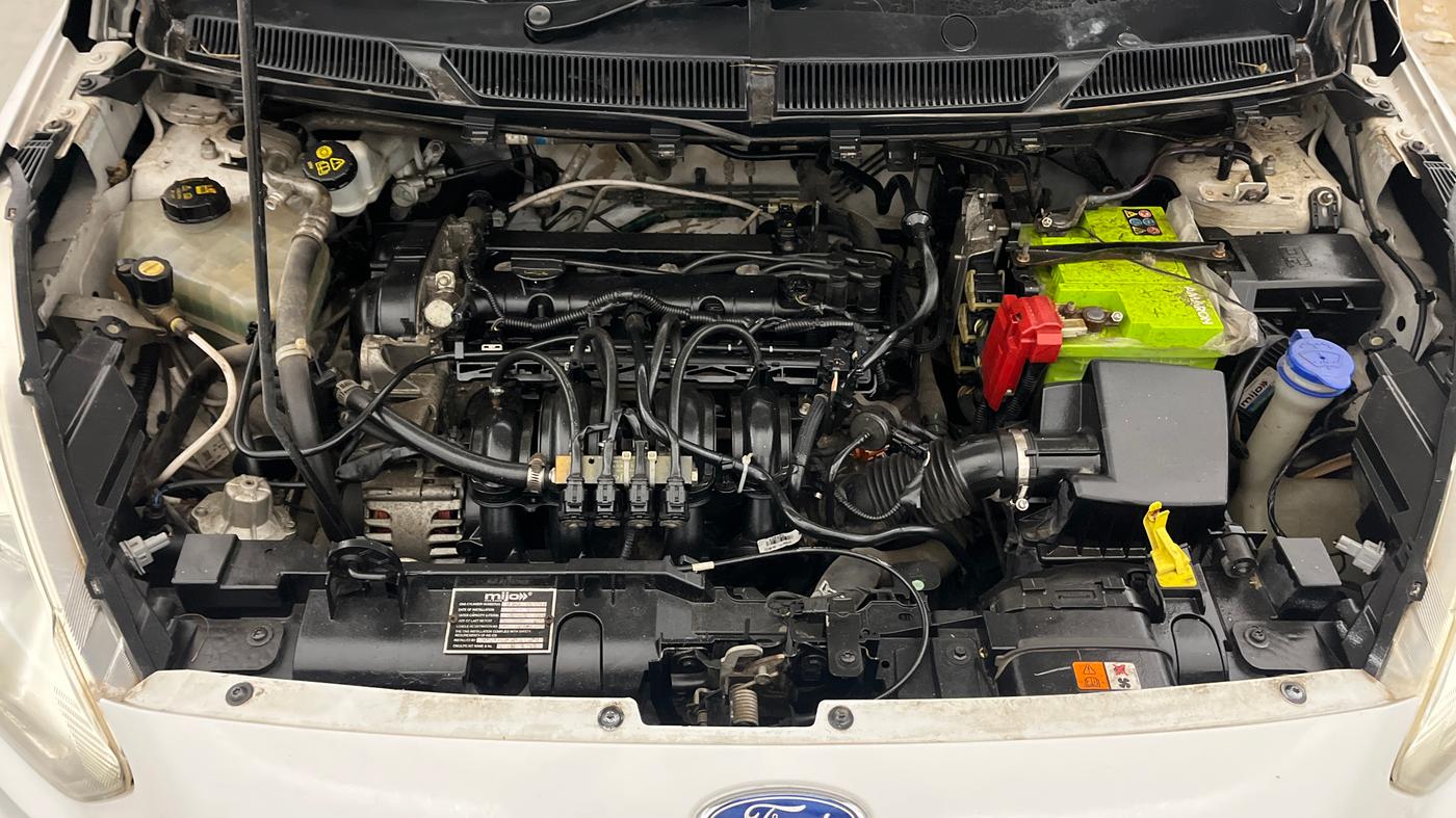 2017 Ford New Figo TREND 1.2 PETROL, CNG, Manual, 87,407 km, Engine View