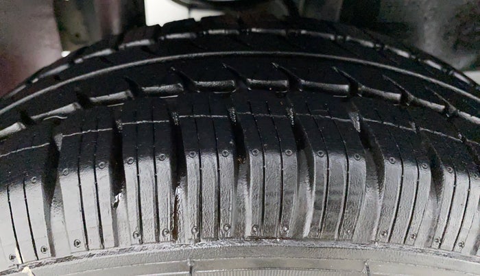 2016 Tata Nano TWIST XTA, Petrol, Automatic, 35,353 km, Right Rear Tyre Tread