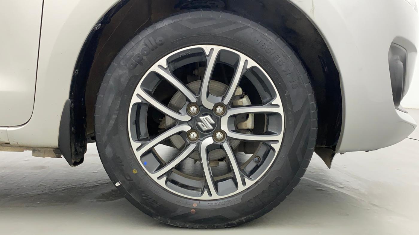 2018 Maruti Swift ZDI +, Diesel, Manual, 58,437 km, Right Front Wheel