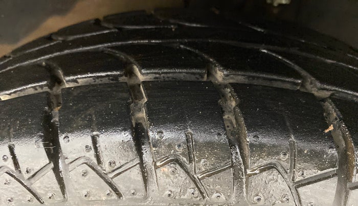 2012 Maruti Alto K10 VXI P, Petrol, Manual, 43,406 km, Left Front Tyre Tread