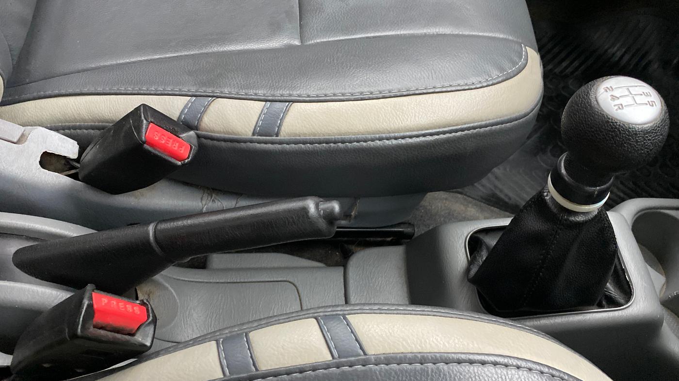 2012 Maruti Alto K10 VXI P, Petrol, Manual, 43,406 km, Gear Lever