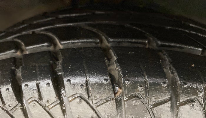 2012 Maruti Alto K10 VXI P, Petrol, Manual, 43,406 km, Right Front Tyre Tread
