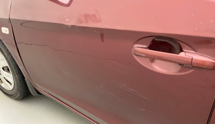 2014 Honda Amaze 1.2L I-VTEC S, Petrol, Manual, 79,963 km, Front passenger door - Slightly dented