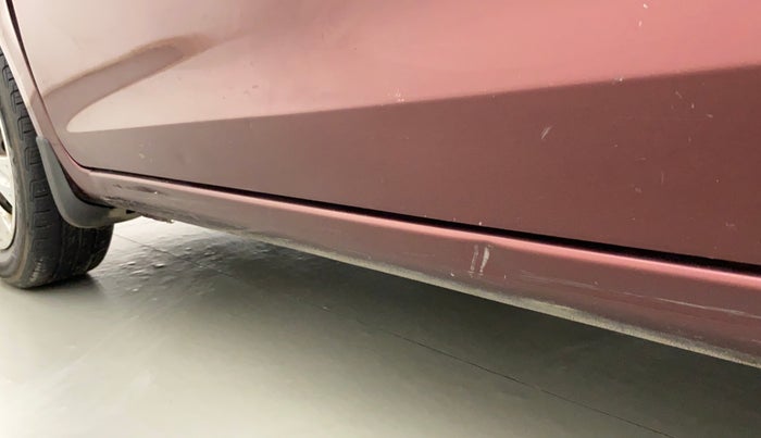 2014 Honda Amaze 1.2L I-VTEC S, Petrol, Manual, 79,963 km, Left running board - Paint is slightly faded