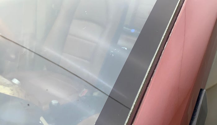 2014 Honda Amaze 1.2L I-VTEC S, Petrol, Manual, 79,963 km, Left A pillar - Paint is slightly faded