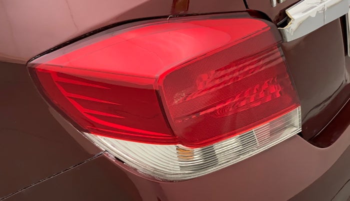 2014 Honda Amaze 1.2L I-VTEC S, Petrol, Manual, 79,963 km, Left tail light - Reverse gear light not functional