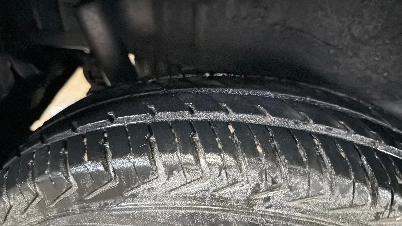 2015 Maruti Wagon R 1.0 LXI CNG, CNG, Manual, 71,004 km, Right Rear Tyre Tread