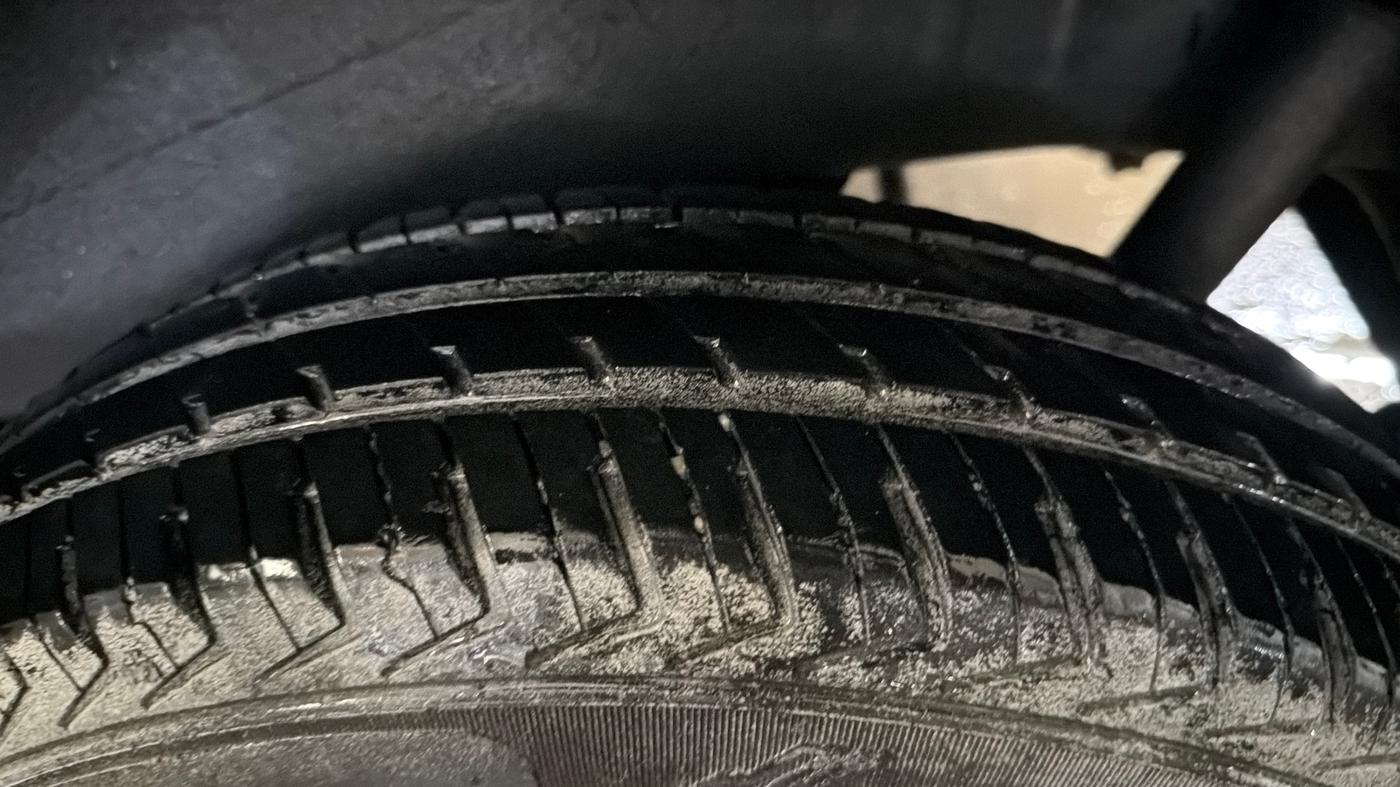 2015 Maruti Wagon R 1.0 LXI CNG, CNG, Manual, 71,004 km, Left Rear Tyre Tread