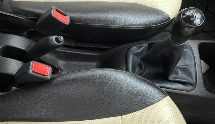 2014 Hyundai Eon ERA PLUS, Petrol, Manual, 51,874 km, Gear Lever