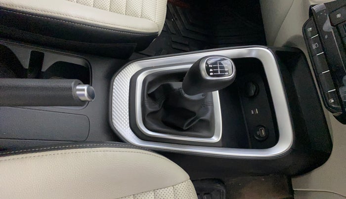 2020 KIA SONET HTX PLUS 1.0 IMT, Petrol, Manual, 22,802 km, Gear Lever