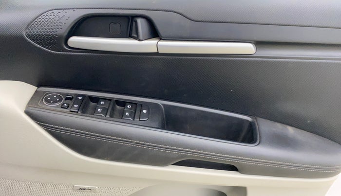 2020 KIA SONET HTX PLUS 1.0 IMT, Petrol, Manual, 22,802 km, Driver Side Door Panels Control