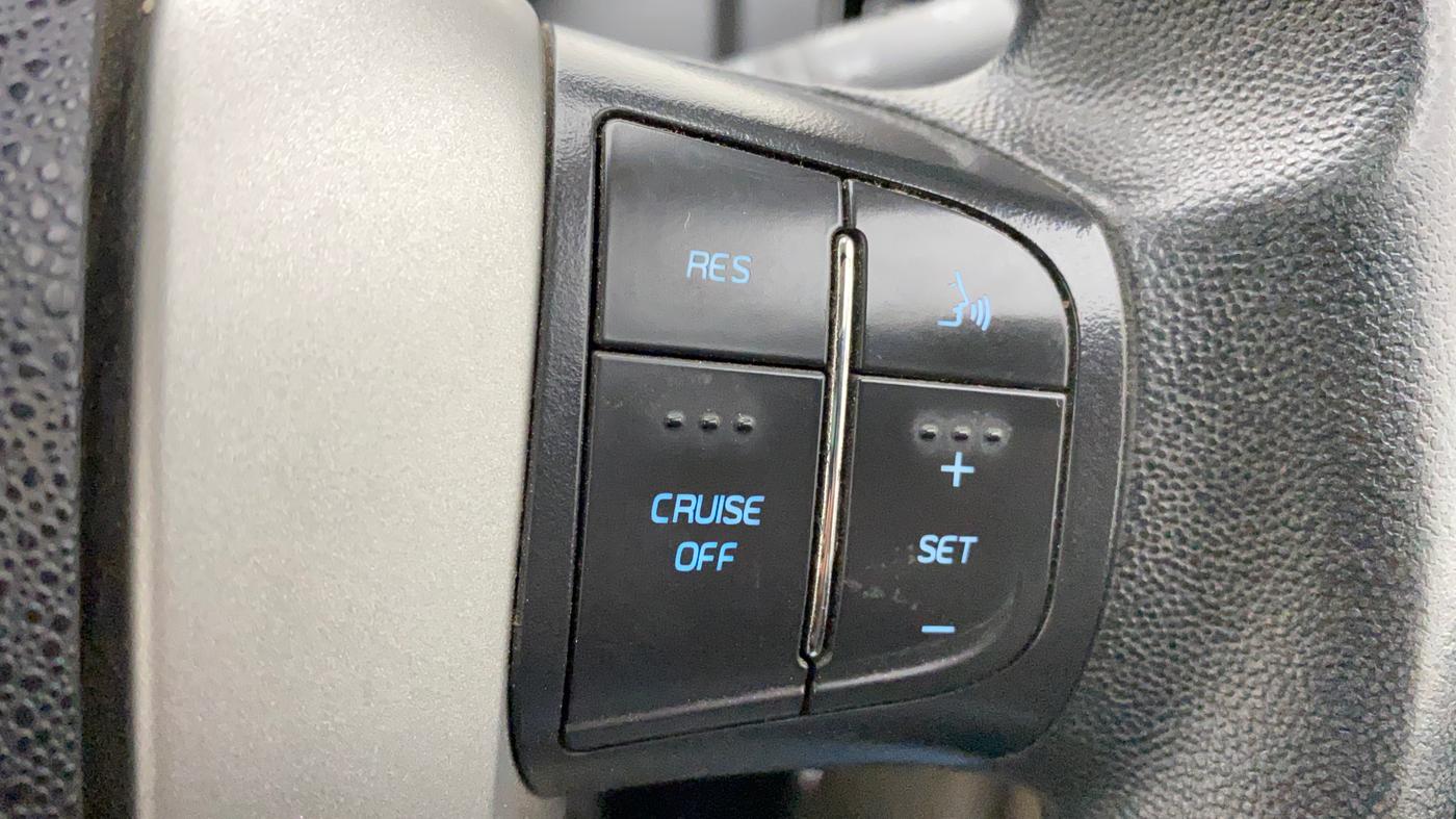 2017 Mahindra XUV500 W6, Diesel, Manual, 69,651 km, Adaptive Cruise Control