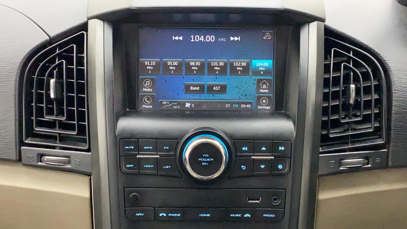 2017 Mahindra XUV500 W6, Diesel, Manual, 69,651 km, Infotainment System